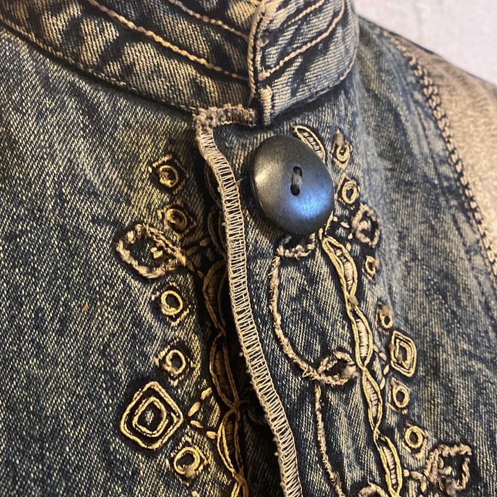 Vintage Embroidered & Lace Denim Jacket - Picture 4 of 12